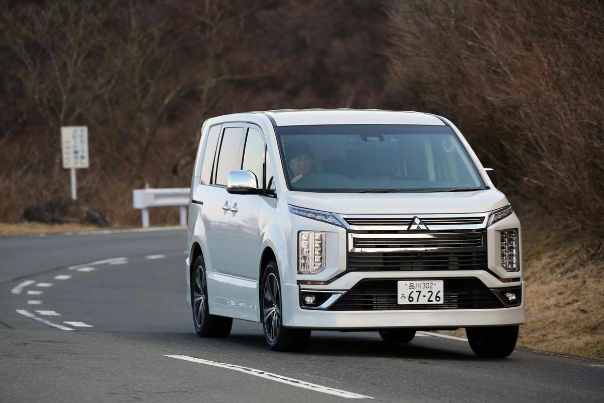 コスト削減に繋がることも！　自動車メーカーが「別グルマ」かのようなビッグマイナーチェンジを行う複雑な事情