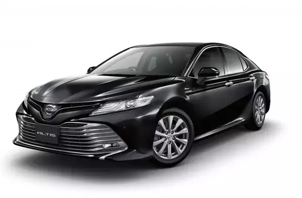 「売れないセダンの中でもさらにマイナー！　稀少さが逆に渋い現行セダン６選」の画像