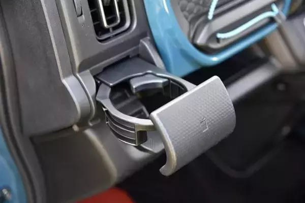 「キープコンセプトに見えて大幅進化！　新型スズキ・ハスラーの内外装をチェック」の画像