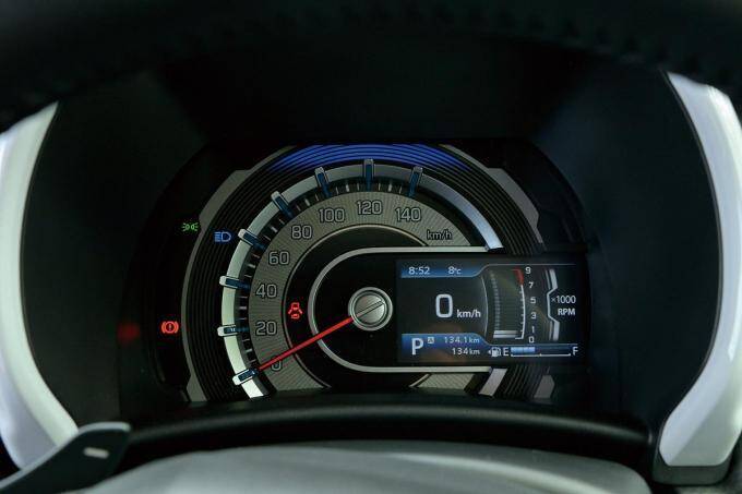 キープコンセプトに見えて大幅進化！　新型スズキ・ハスラーの内外装をチェック