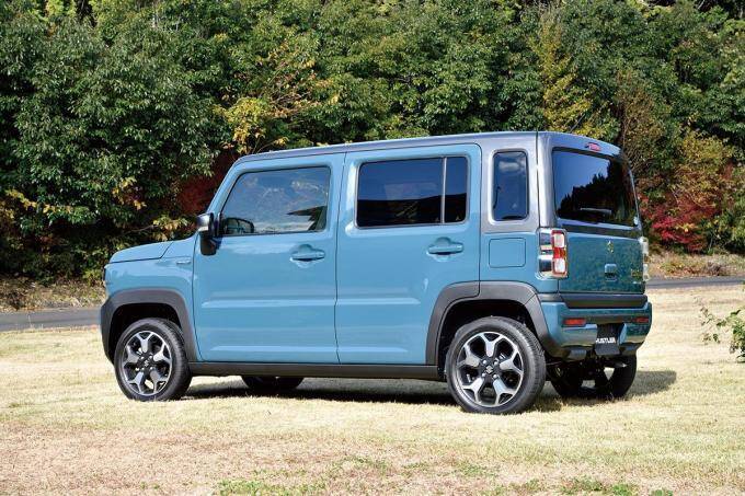 キープコンセプトに見えて大幅進化！　新型スズキ・ハスラーの内外装をチェック
