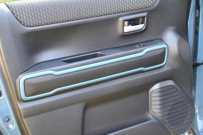 キープコンセプトに見えて大幅進化！　新型スズキ・ハスラーの内外装をチェック