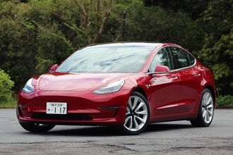 デビューから4年も経つのに走ってない！　テスラ・モデル3を日本で見かけないワケ