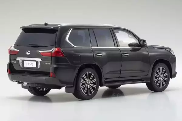 細部まで徹底した作り込みがスゴイ！　京商から18分の1スケール「レクサスLX」発売