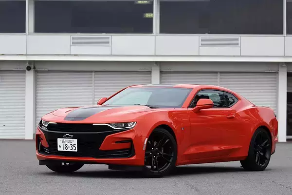 「時代に逆行！　絶滅寸前！　それでも小排気量ターボやHVじゃ味わえない大排気量エンジンの魅力」の画像