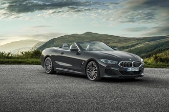 BMW８シリーズクーペ＆カブリオレにFRガソリンエンジンモデル「840i」を追加設定