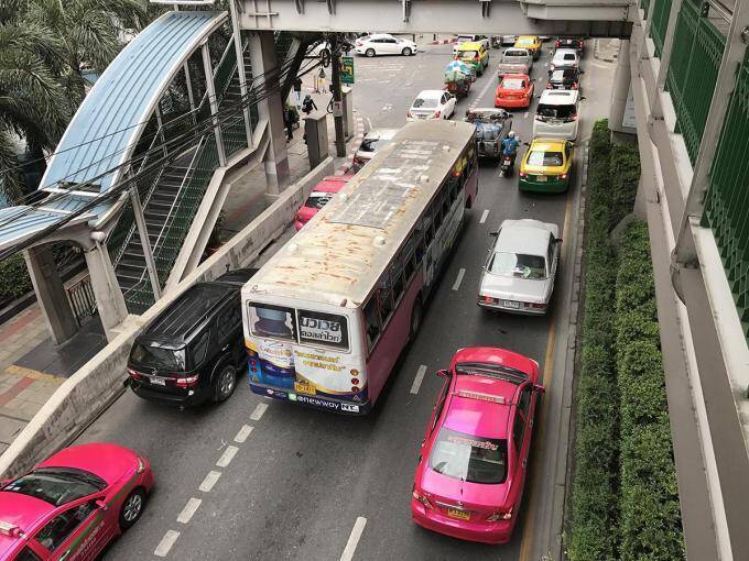 コロナで顕著になった日本政府と国民の感覚のズレ！　自動車政策を見ればアジアの各国ヒドかった