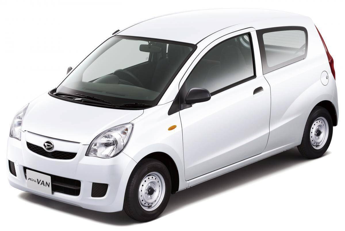 クルマで遊ぶなら「増車」！　庶民でもイケる激安中古の「意外な盲点的」趣味クルマ４選