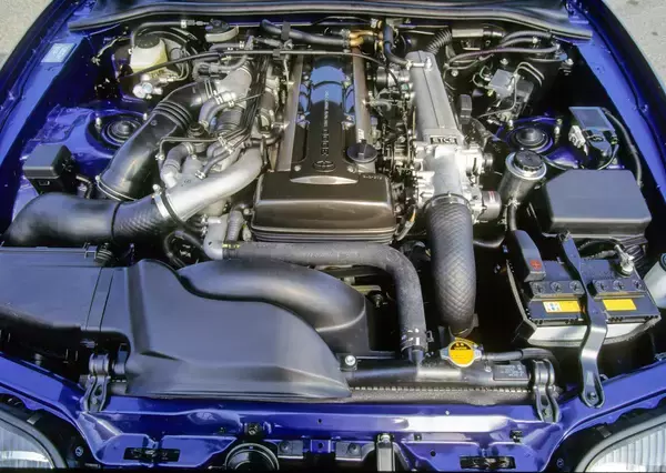 「280馬力規制があるからメーカーもファンも白熱！　1990年代の熱すぎるスポーツカー６台」の画像