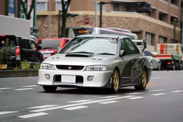 「280馬力規制があるからメーカーもファンも白熱！　1990年代の熱すぎるスポーツカー６台」の画像