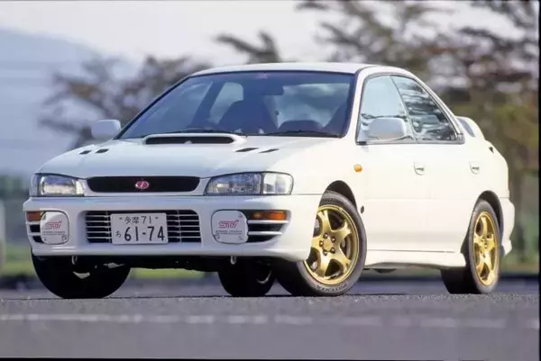 「280馬力規制があるからメーカーもファンも白熱！　1990年代の熱すぎるスポーツカー６台」の画像