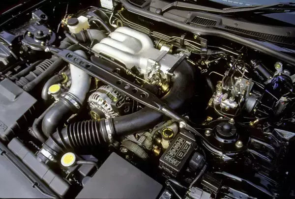 「280馬力規制があるからメーカーもファンも白熱！　1990年代の熱すぎるスポーツカー６台」の画像