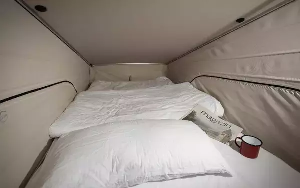 「メルセデス・ベンツVクラスにポップアップルーフを備えた「マルコポーロ・ホライゾン」を追加設定」の画像