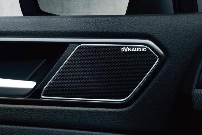 人気SUVのフォルクスワーゲン・ティグアンに個性際立つ特別仕様車２モデルを設定し発売