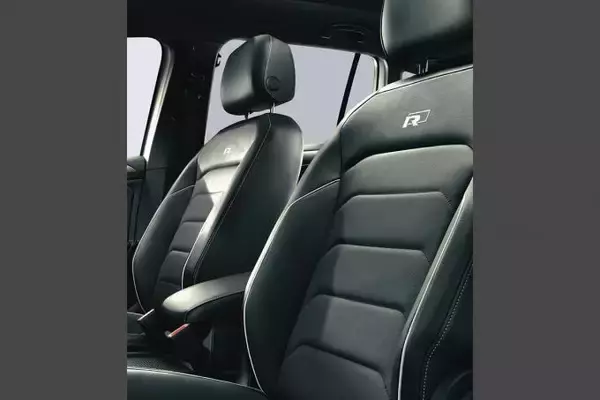 「人気SUVのフォルクスワーゲン・ティグアンに個性際立つ特別仕様車２モデルを設定し発売」の画像