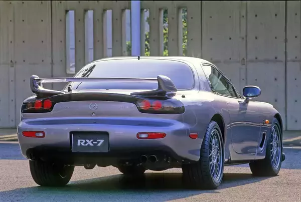 「「高すぎて買えない！」は本当？　GT-RやRX-7などの「まともな個体」の中古相場とは」の画像