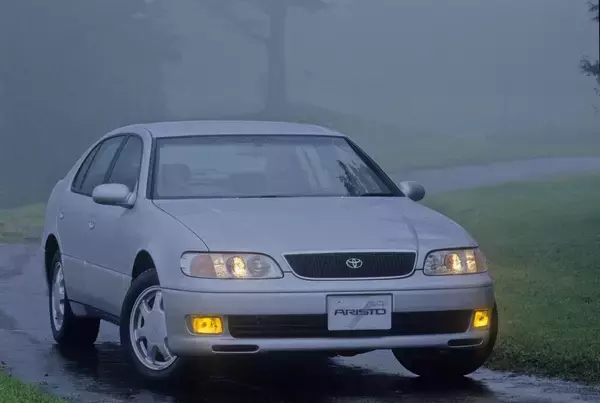 「アリスト時代はバカ売れしたのになぜ衰退？　レクサスGSが消えるワケ」の画像