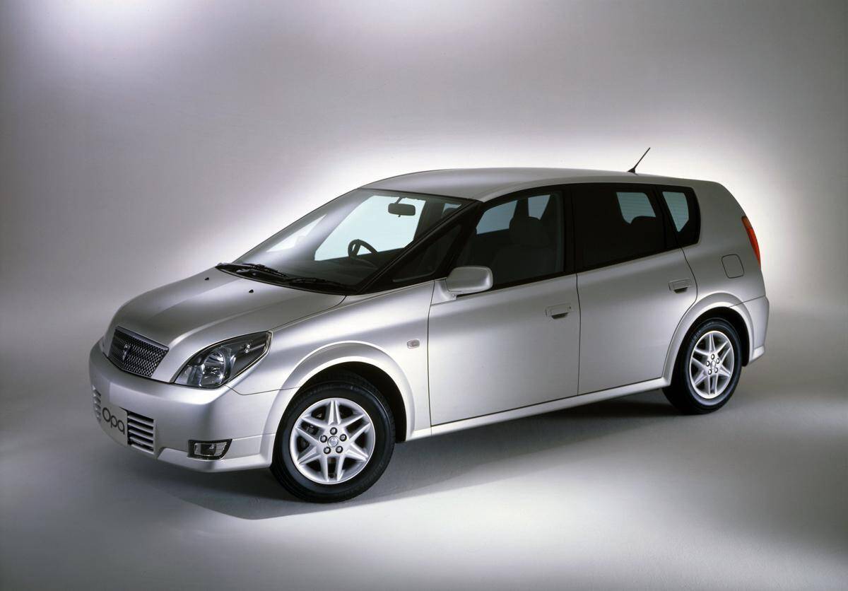 CVTの夜明けを担った意欲作！　なのに１代限りで消滅した残念なクルマ４選