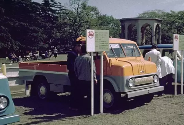 「カローラでさえ若者！　驚くべき日本車のご長寿ランキングTOP５」の画像