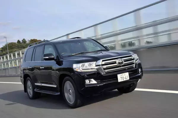 「カローラでさえ若者！　驚くべき日本車のご長寿ランキングTOP５」の画像