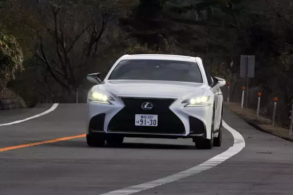 「「ガソリン」と「ハイブリッド」！　同じ車種に両方あるなら走りがいいのはドッチ？」の画像