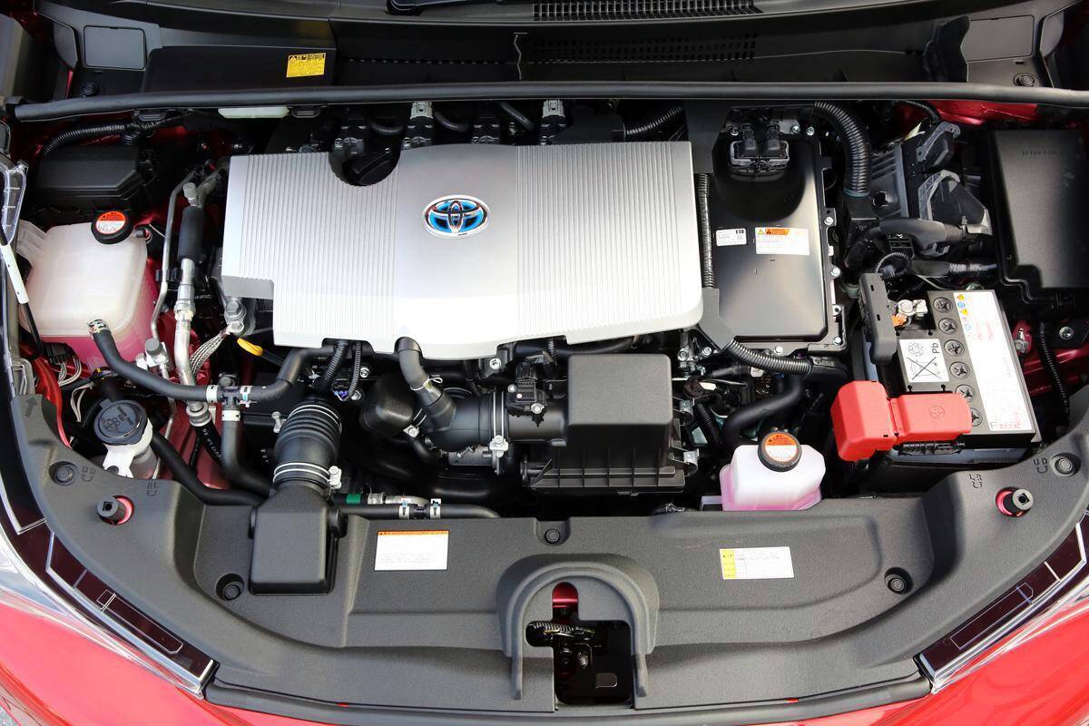 「ガソリン」と「ハイブリッド」！　同じ車種に両方あるなら走りがいいのはドッチ？