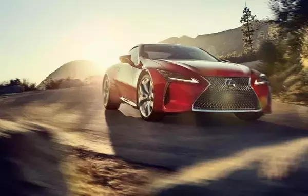 「レクサスLC待望のコンバーチブルが登場！　内外装色にこだわった特別仕様車も60台限定で発売」の画像