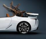 「レクサスLC待望のコンバーチブルが登場！　内外装色にこだわった特別仕様車も60台限定で発売」の画像6