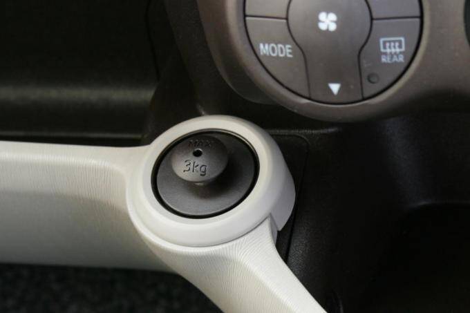 日本車ってやっぱりスゴかった！　世界の誰もマネできない「超おもてなし」装備７選