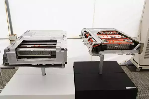 「ハイブリッド車の先駆者がなぜ？　トヨタがプラグインHVや電気自動車に消極的なワケ」の画像