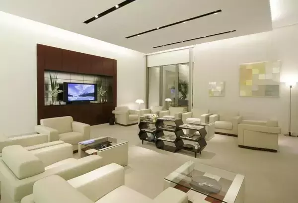 「「おもてなし」が原則ゆえのコロナ禍での苦しい事情！　実質販売活動停止のとあるレクサス店の苦悩」の画像