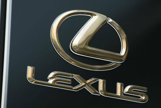 「おもてなし」が原則ゆえのコロナ禍での苦しい事情！　実質販売活動停止のとあるレクサス店の苦悩