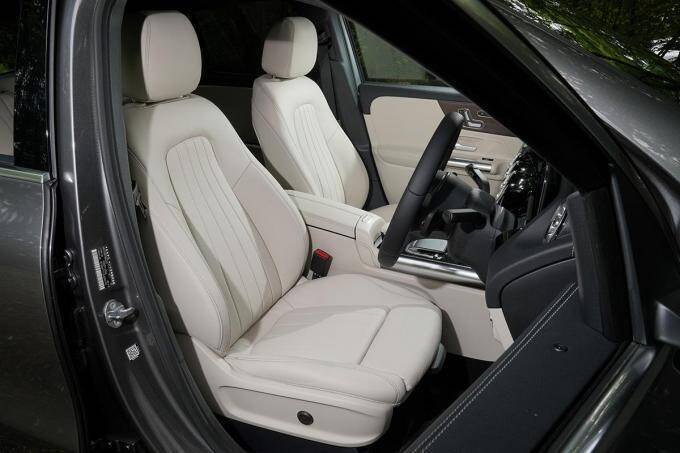 メルセデス・ベンツの人気SUV「GLA」が２代目に進化！　完全新型「GLB」もラインアップに追加