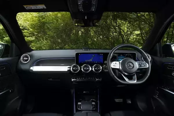 「メルセデス・ベンツの人気SUV「GLA」が２代目に進化！　完全新型「GLB」もラインアップに追加」の画像