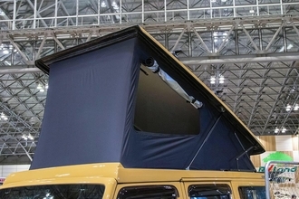 「車中泊」より「車上泊」！　いまポップアップルーフ車が再注目されるワケ