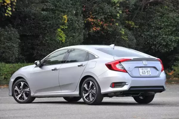 「本気なのはトヨタ＆レクサスだけ！　セダンを「軽視」する日本メーカーが本来「やるべきこと」とは」の画像