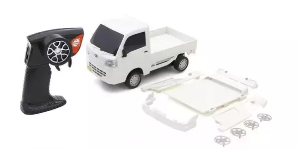 荷物を乗せて軽快に走る！　京商から人気の軽トラ「スバル・サンバー」のラジコンが発売中