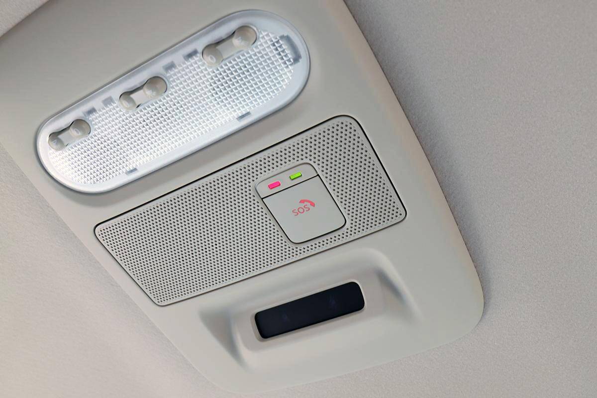 2台前のクルマを感知！　正面衝突の被害を軽減！　買うなら付けたいクルマのスゴイ安全装備４つ