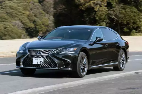 「「アクア」から「フィット」など他メーカー車への乗り替えは「下取り」で損をする？」の画像