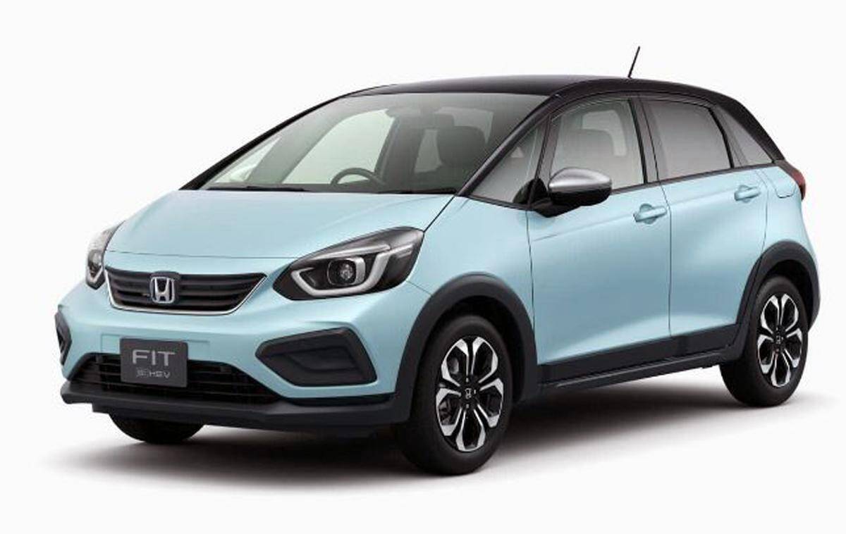 買うなら「守り」に入るべからず！　個性派ボディカラーが「映える」現行車７台