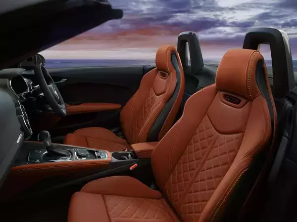 「アウディTTロードスターが生産終了！　限定車「ファイナルエディション」を９月15日発売」の画像