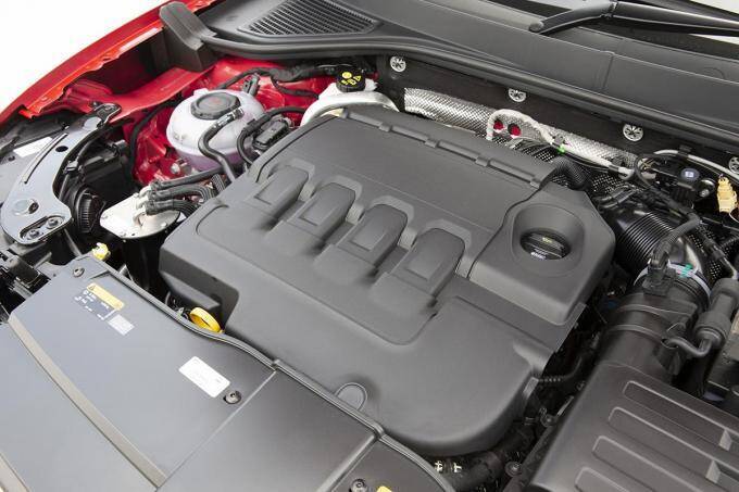 ボディサイズはゴルフ並み！　VWの新型SUV「T-ROC」が日本市場で発売