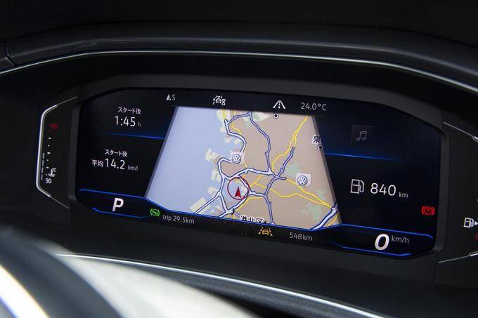 ボディサイズはゴルフ並み！　VWの新型SUV「T-ROC」が日本市場で発売