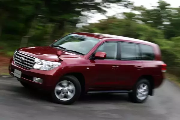 「日本最強」いや「世界最強」の呼び声も高い「ランクル」と「ジムニー」の悪路走破性が凄すぎた！