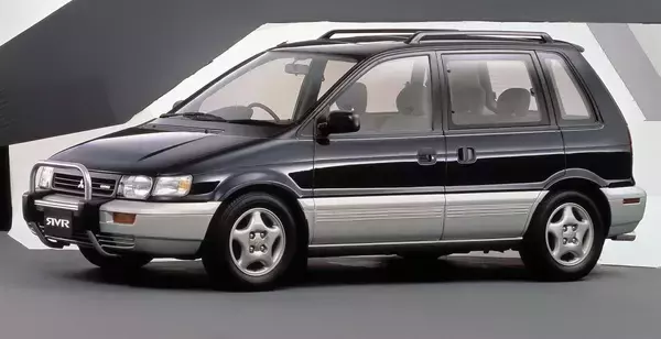 「国産メーカーはもう一度ワゴンを見直すべき！　偉大すぎる「初代レガシィ」と追いかけた90年代「激速ワゴン」たち」の画像