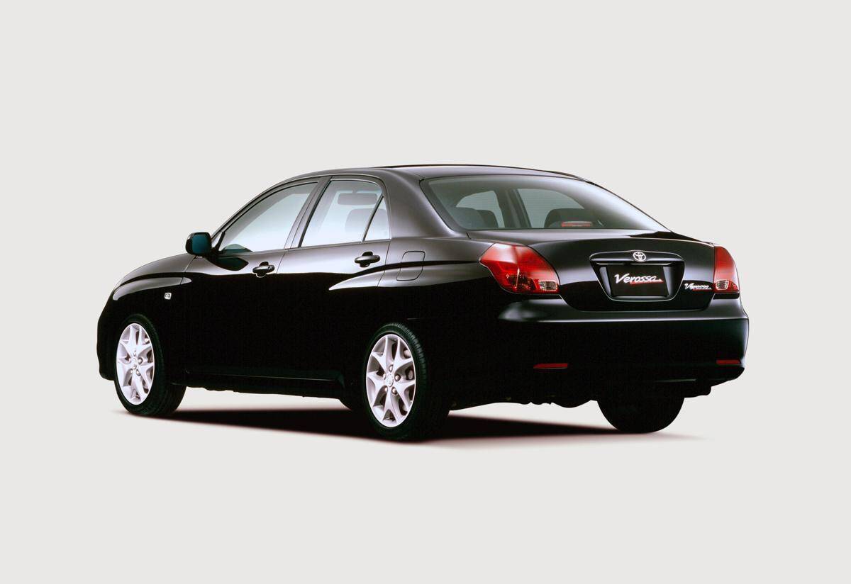 セダンの復権を狙うがあえなく撃沈！　１代限りで消えた「残念な」21世紀のチャレンジャー４選