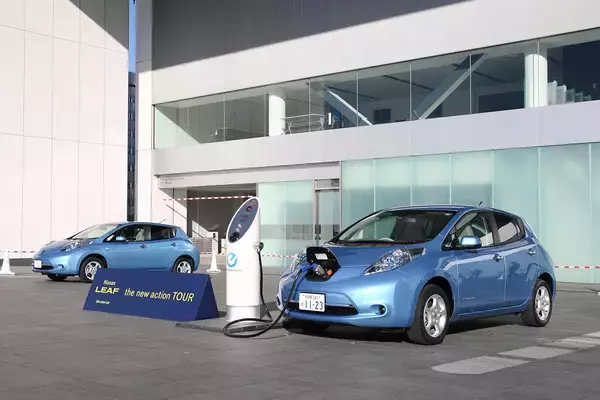 「リーフに続きアリア投入で日産だけが突っ走る！　なぜ「それ以外」の国産メーカーは「EV」に本腰を入れないのか」の画像