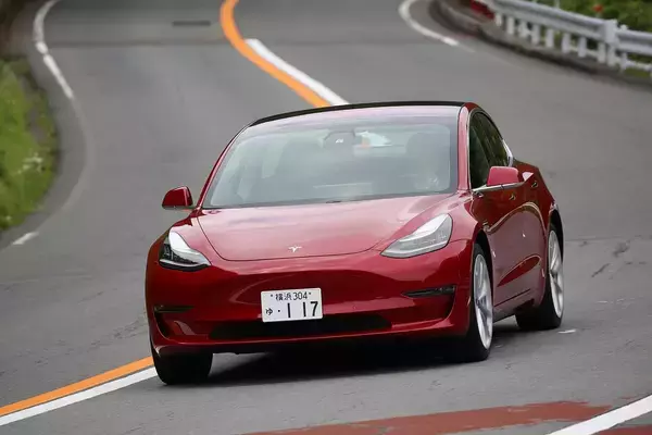 「リーフに続きアリア投入で日産だけが突っ走る！　なぜ「それ以外」の国産メーカーは「EV」に本腰を入れないのか」の画像