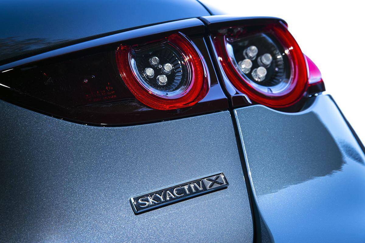 Mazda3は外装も内装も美しい おすすめのカスタムパーツも紹介 年8月13日 エキサイトニュース