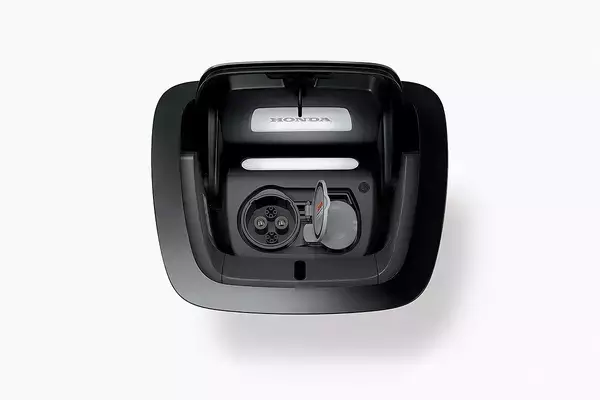 ８月発表予定！　コンパクトハッチバックEV「Honda e」のティザーサイトが公開